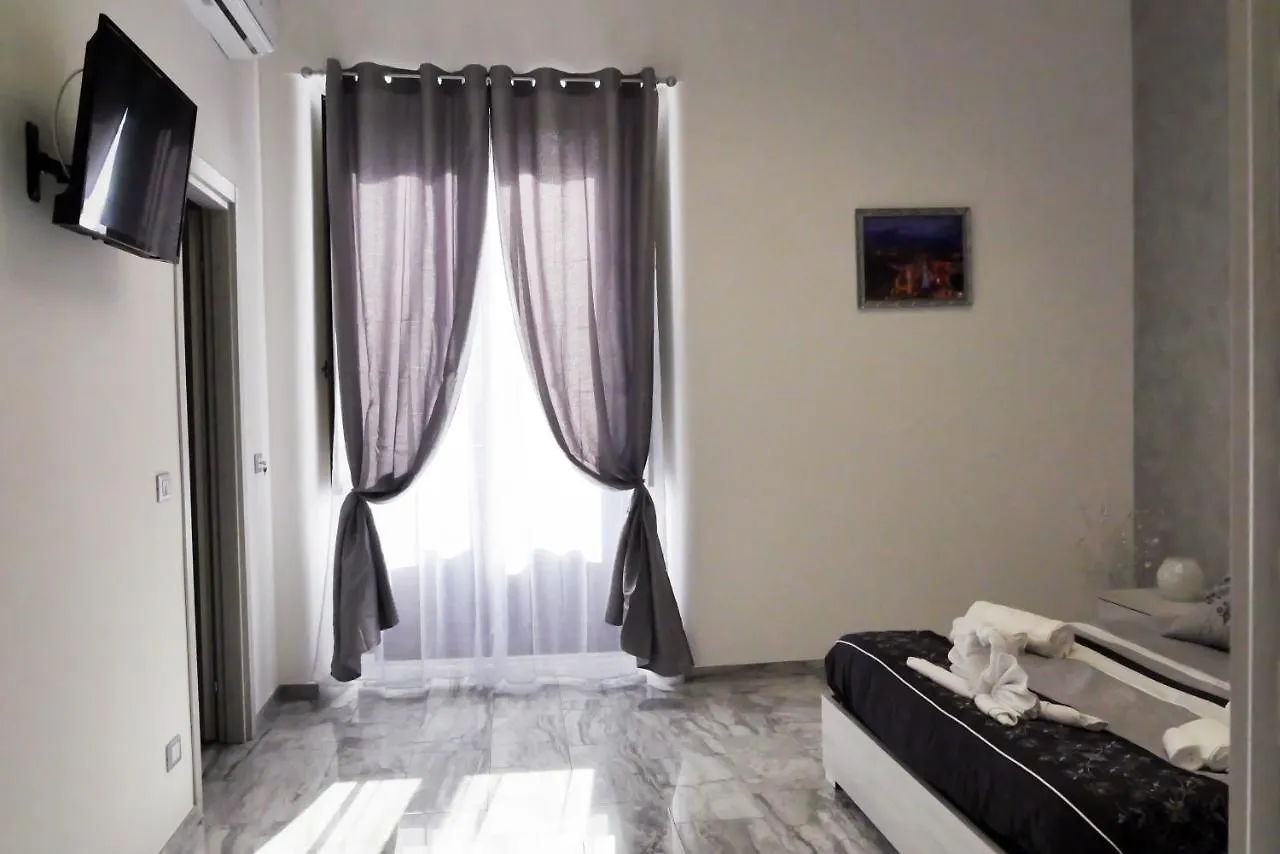Central Luxury Apartment Katania Włochy